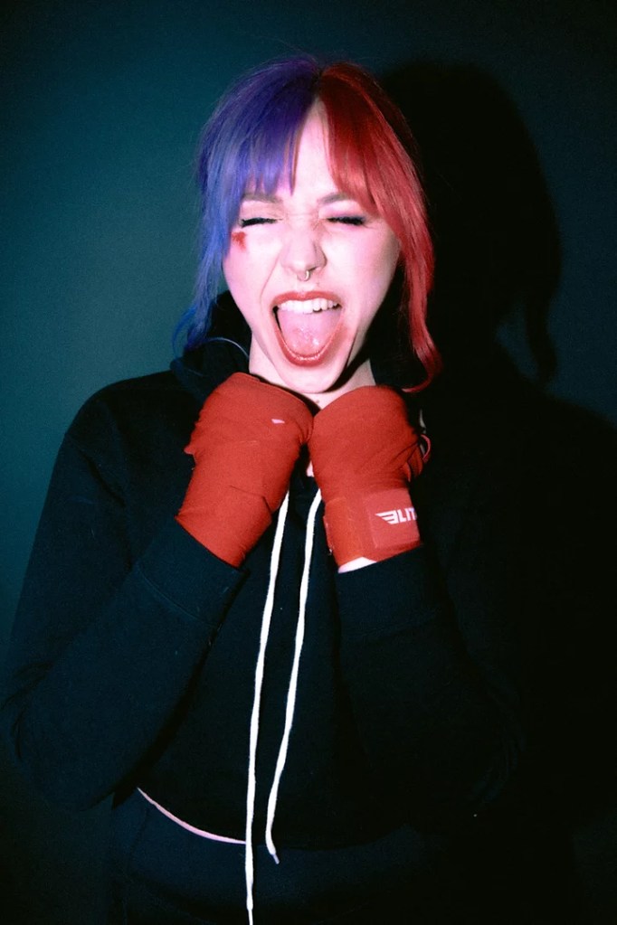 3202c8 403895a87292405c8c0fa5443c30b069mv2.jpeg