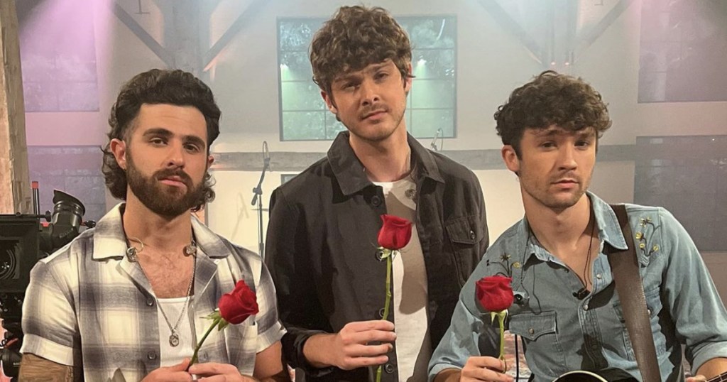 restless road bachelor 1